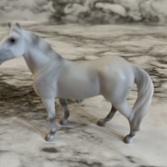Breyer horses - Picture 7 of 7